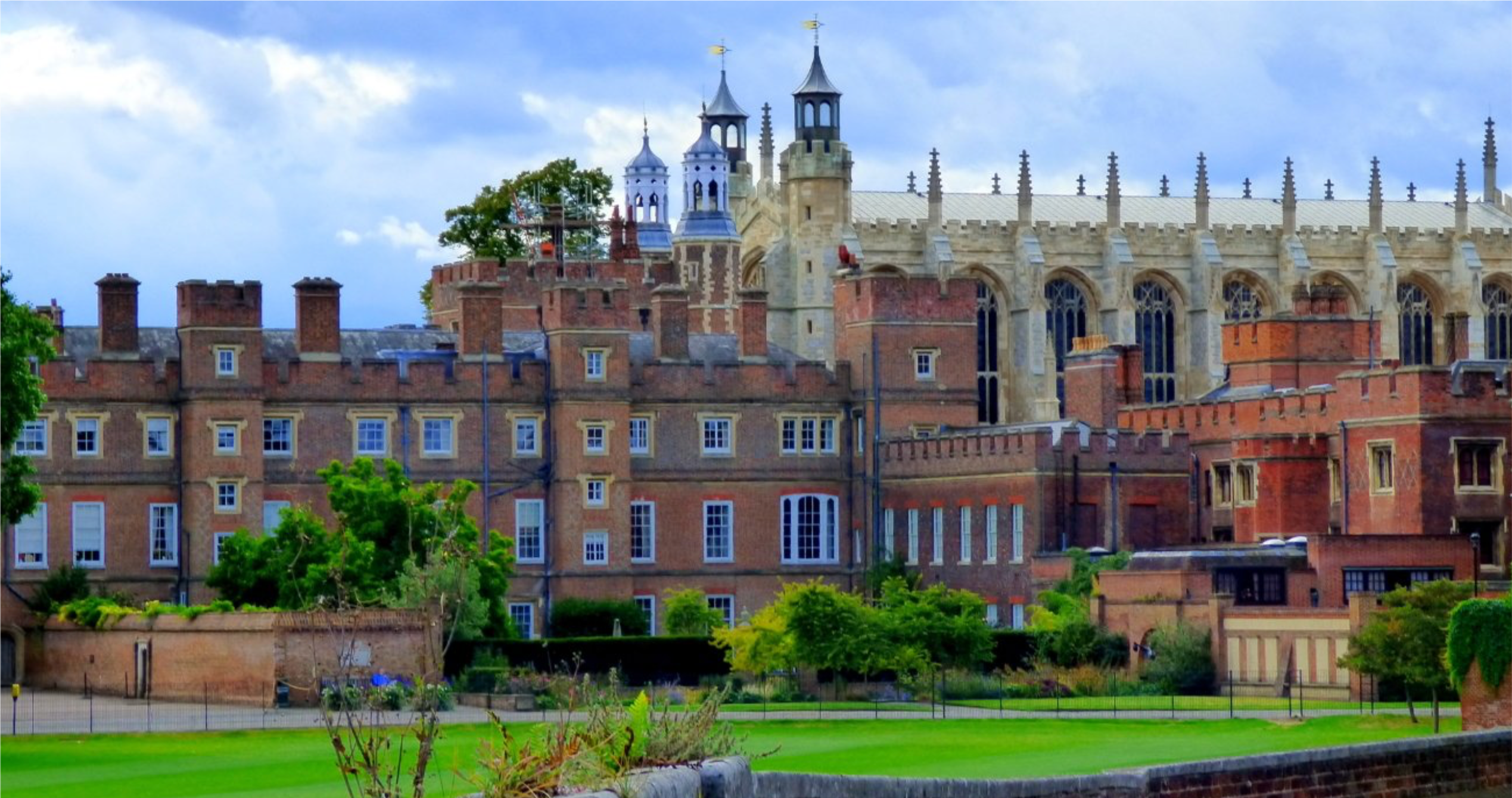 England's Poshest School Eton Bans iPhones but Provides iPads