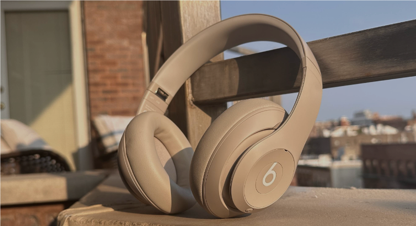 In-Depth Comparison: Beats, AirPods, Sony, and Bose—Which Headphones Are Your Best Choice